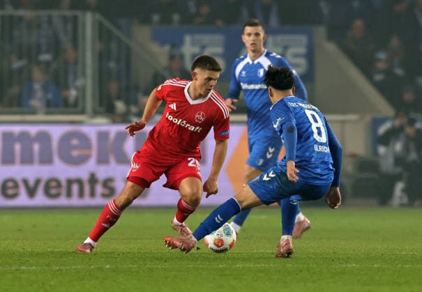 29 11 2025 Soccer Season 2025 2026 2 Soccer Bundesliga 14 Matchday 1 FC Magdeburg FCM 1 FC Nuremberg FCN Club Sportfoto Zink DaMa xdaxmax DFL regulations prohibit any use of photographs as image sequences and or quasi video only for editorial use Finn Ole Becker 25, 1 FC Nuremberg FCN Laurin Ulrich 8, 1 FC Magdeburg FCM
