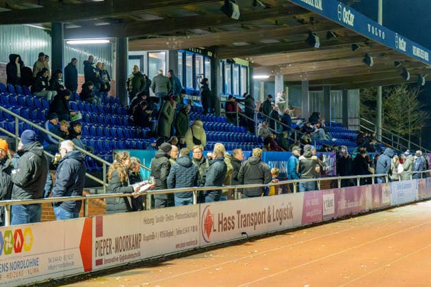 Soccer, Regionalliga Nord, BW Lohne Bremer SV, 21 Matchday, Season 2025 2026, 29 11 2025 Tribuene mit Sprecherkabine , Lohne Heinz Dettmer Stadion Niedersachsen Germany