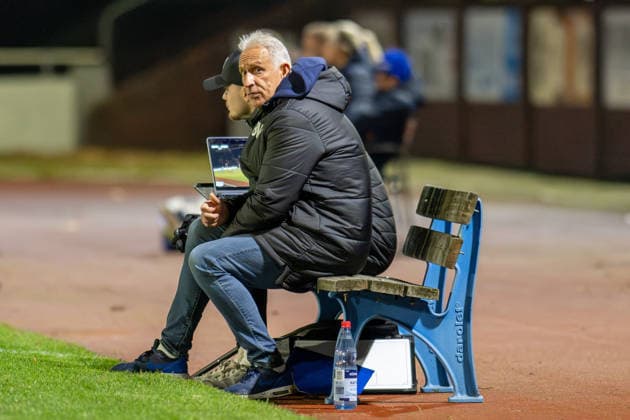 Soccer, Regionalliga Nord, BW Lohne Bremer SV, 21 Matchday, Season 2025 2026, 29 11 2025 Christian Neidhart Coach Blau Weiss Lohne with Marlon Wichmann Co Coach Blau Weiss Lohne , Lohne Heinz Dettmer Stadion Niedersachsen Germany