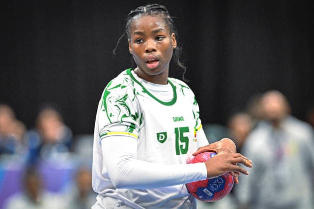 Netherlands, Handball, Womens World Championship 2025, Switzerland vs Senegal, 29 11 2025, Maaspoort Sports Events, s Hertogenbosch, Netherlands, Hawa Ramatou Ndiaye Senegal, 15 Copyright: xMarkusxVerwimpx