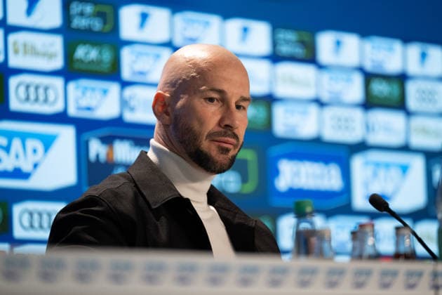 Post-match press conference, Christian Ilzer TSG 1899 Hoffenheim, Head Coach GER, TSG 1899 Hoffenheim vs FC Augsburg, Football, Men, 1 Bundesliga, Matchday 12, Season 2025 2026, 29 11 2025, DFL DFB REGULATES PROHIBIT ANY USE OF PHOTOGRAPHS AS IMAGE SEQUENCES AND OR QUASI VIDEO, GER, TSG 1899 Hoffenheim vs FC Augsburg, Football, Men, 1 Bundesliga, Matchday 12, Season 2025 2026, 29 11 2025 Sinsheim Copyright: xEibner-Pressefoto WolfgangxFrankx EP_WFK