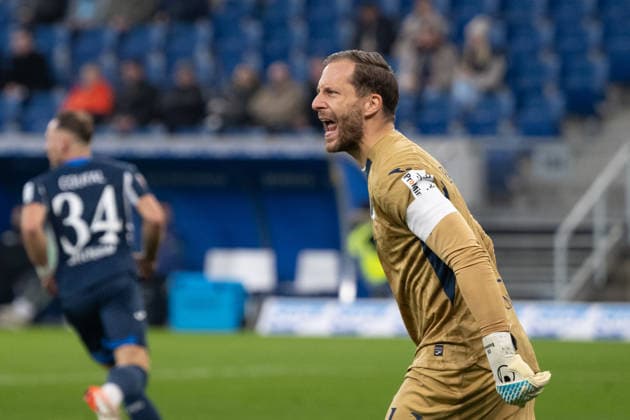 Oliver Baumann TSG 1899 Hoffenheim, 01 GER, TSG 1899 Hoffenheim vs FC Augsburg, Football, Men, 1 Bundesliga, Matchday 12, Season 2025 2026, 29 11 2025, DFL DFB REGULATES PROHIBIT ANY USE OF PHOTOGRAPHS AS IMAGE SEQUENCES AND OR QUASI VIDEO, GER, TSG 1899 Hoffenheim vs FC Augsburg, Football, Men, 1 Bundesliga, Matchday 12, Season 2025 2026, 29 11 2025 Sinsheim Copyright: xEibner-Pressefoto WolfgangxFrankx EP_WFK