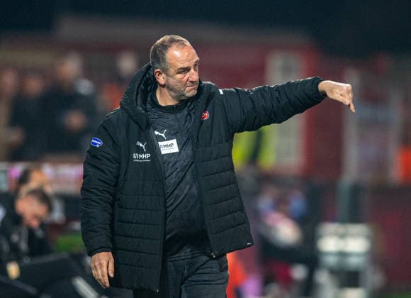 Soccer, Men, Season 2025 2026, 1 Bundesliga 12 Matchday , 1 FC Union Berlin 1 FC Heidenheim, Coach Frank Schmidt Heidenheim , 29 11 2025, Copyright: xSebastianxRäppold MatthiasxKochx