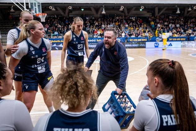 Basketball Berlin 29 11 2025 Season 2025 2026 DBBL 1 Bundesliga Women, Women Alba Berlin Eisvögel USC Freiburg Stefan Möller Freiburg, Coach
