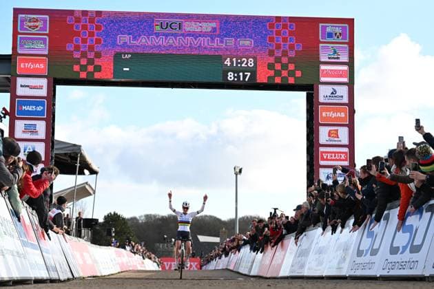 Italian Filippo Grigolini pictured as he crosses the finish line of the men s under 19 race at the Cyclocross World Cup cyclocross event in Flamanville, France, Sunday 30 November 2025, the 2nd stage (out of 12) in the World Cup of the 2025-2026 season. DAVIDxPINTENS  x145347678x