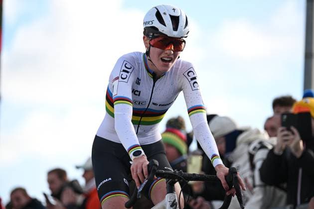 Italian Filippo Grigolini pictured in action during the men s under 19 race at the Cyclocross World Cup cyclocross event in Flamanville, France, Sunday 30 November 2025, the 2nd stage (out of 12) in the World Cup of the 2025-2026 season. DAVIDxPINTENS  x145347704x