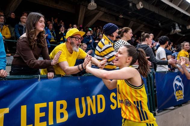 Basketball Berlin 29 11 2025 Season 2025 2026 DBBL 1 Bundesliga Women, Women Alba Berlin Eisvögel USC Freiburg Jubel Alba Lena Gohlisch Alba, No 12