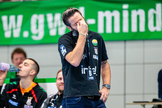 Bennet Wiegert SC Magdeburg, Coach GER, GWD Minden vs SC Magdeburg, Handball, 1 Bundesliga, Matchday 14, Season 2025 2026, 29 11 2025 GER, GWD Minden vs SC Magdeburg, Handball, 1 Bundesliga, Matchday 14, Season 2025 2026, 29 11 2025 Luebbecke Copyright: xEibner-Pressefoto JanxRollingerx EP_JSK