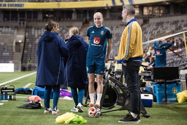 251130 Anna Sandberg during a training session with the Swedish women s national football team on November 30, 2025 in Stockholm Photo Kenta Jönsson BILDBYRAN COP 210 KJ0291 fotboll football soccer fotball träning practice training sverige sweden dam bbeng  Copyright: KENTAxJÖNSSON BB251130KJ010