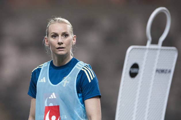 251130 Stina Blackstenius during a training session with the Swedish women s national football team on November 30, 2025 in Stockholm. Photo: Kenta Jönsson BILDBYRAN COP 210 KJ0291 fotboll football soccer fotball träning practice training sverige sweden dam bbeng  Copyright: KENTAxJÖNSSON BB251130KJ012