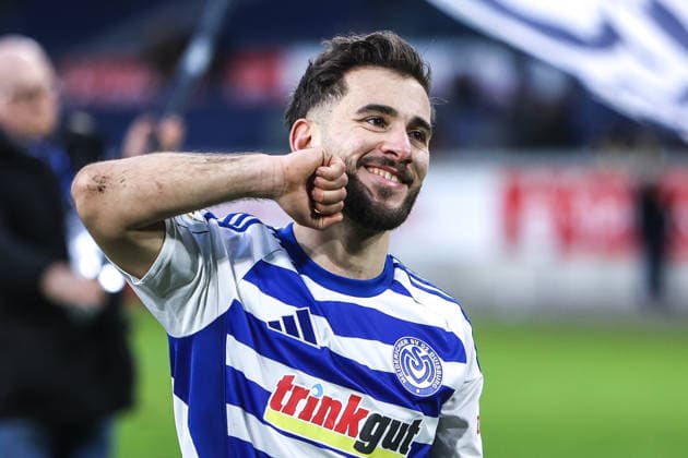 Sports, football, 3 league season 2025 2026 16 matchday MSV Duisburg Alemannia Aachen 29 11 2025, schauinsland reisen arena Can Coskun MSV Duisburg, 27 Duisburg schauinsland reisen arena North Rhine-Westphalia Germany