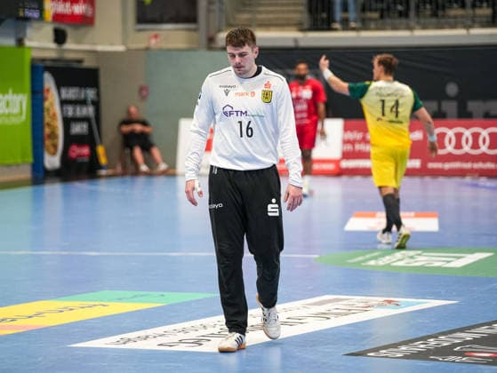 Pascal Bochmann VfL Eintracht Hagen, 16 is frustrated VfL Eintracht Hagen vs SG BBM Bietigheim, Handball, 2 Bundesliga, Matchday 13, Season 2025 2026, 29 11 2025 VfL Eintracht Hagen vs SG BBM Bietigheim, Handball, 2 Bundesliga, Matchday 13, Season 2025 2026, 29 11 2025 Hagen Copyright: xEibner-Pressefoto DamianxKruczynx EP_DKI