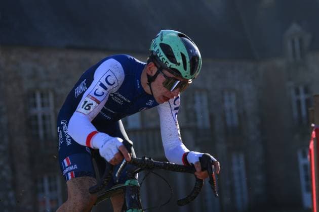 French Aubin Sparfel pictured in action during the men s under 23 race at the Cyclocross World Cup cyclocross event in Flamanville, France, Sunday 30 November 2025, the 2nd stage (out of 12) in the World Cup of the 2025-2026 season. DAVIDxPINTENS  x145357155x
