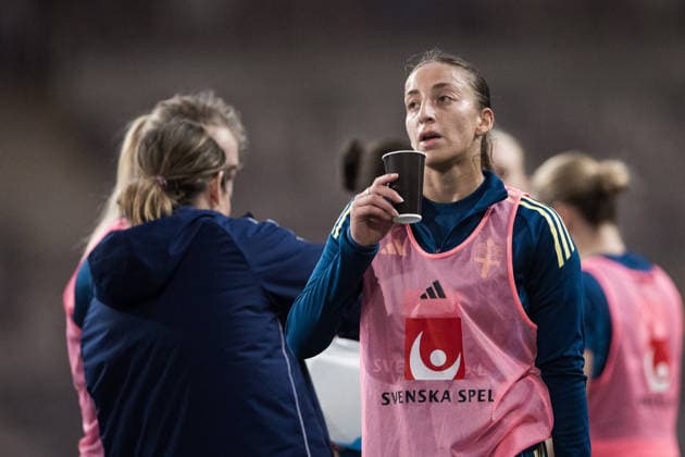251130 Rosa Kafaji during a training session with the Swedish women s national football team on November 30, 2025 in Stockholm Photo Kenta Jönsson BILDBYRAN COP 210 KJ0291 fotboll football soccer fotball träning practice training sverige sweden dam bbeng  Copyright: KENTAxJÖNSSON BB251130KJ017