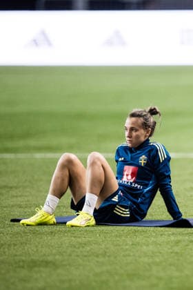 251130 Julia Zigiotti Olme during a training session with the Swedish women s national football team on November 30, 2025 in Stockholm Photo Kenta Jönsson BILDBYRAN COP 210 KJ0291 fotboll football soccer fotball träning practice training sverige sweden dam bbeng  Copyright: KENTAxJÖNSSON BB251130KJ031