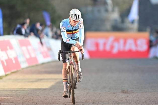 UCI Cyclocross World Cup 2025-2026 Flamanville FLAMANVILLE, FRANCE - NOVEMBER 30 : Corsus Yordi (BEL) of Pauwels Sauzen - Altez Industriebouw during the 2nd leg of the Flamanville UCI Cyclocross World Cup 2025-2026 a cyclocross race for Men U23 on November 30, 2025 in Flamanville, France, 30 11 2025 ( Flamanville France  Copyright: xBcex