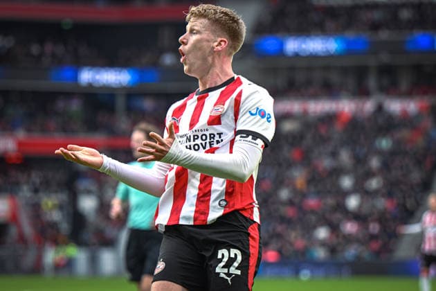 Netherlands, Football, Eredivisie, Matchday 14, 2025 2026, PSV Eindhoven vs FC Volendam, 30 11 2025, Philips Stadion , Eindhoven, Netherlands, Jerdy Schouten PSV Eindhoven, 22 after missed goal chance Copyright: xMarkusxVerwimpx