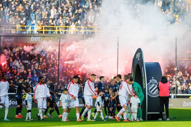 Antwerp s players pictured ahead of a soccer match between Club Brugge and Royal Antwerp FC, Sunday 30 November 2025 in Brugge, on day 16 of the 2025-2026 Jupiler Pro League first division of the Belgian championship. KURTxDESPLENTER  x145366227x