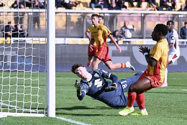Banda Lameck (Us Lecce) goal action during US Lecce vs Torino FC, Italian soccer Serie A match in Lecce, Italy, November 30 2025  Copyright: xPasqualexGolia IPAxSportx xipa-agency.netx xx IPA_68548812 IPA_Agency_IPA68548812