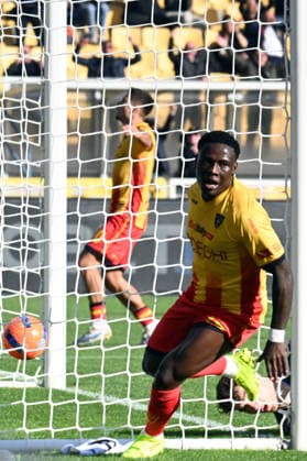 Banda Lameck (Us Lecce) celebrates after the goal during US Lecce vs Torino FC, Italian soccer Serie A match in Lecce, Italy, November 30 2025  Copyright: xPasqualexGolia IPAxSportx xipa-agency.netx xx IPA_68548865 IPA_Agency_IPA68548865