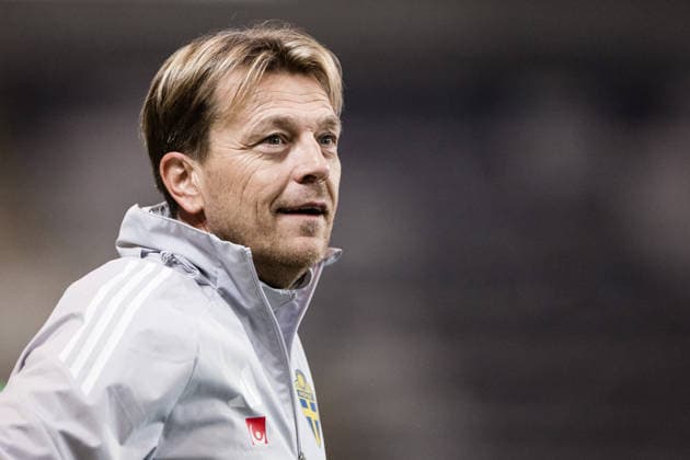 251130 Head coach Tony Gustavsson during a training session with the Swedish women s national football team on November 30, 2025 in Stockholm Photo Kenta Jönsson BILDBYRAN COP 210 KJ0291 fotboll football soccer fotball träning practice training sverige sweden dam bbeng  Copyright: KENTAxJÖNSSON BB251130KJ050