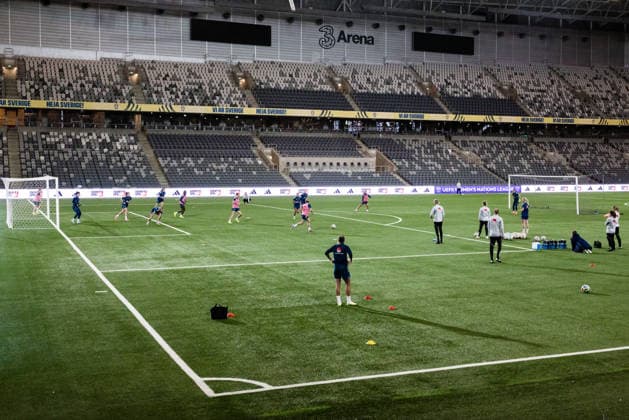 251130 3Arena during a training session with the Swedish women s national football team on November 30, 2025 in Stockholm Photo Kenta Jönsson BILDBYRAN COP 210 KJ0291 fotboll football soccer fotball träning practice training sverige sweden dam bbeng interior arena  Copyright: KENTAxJÖNSSON BB251130KJ064