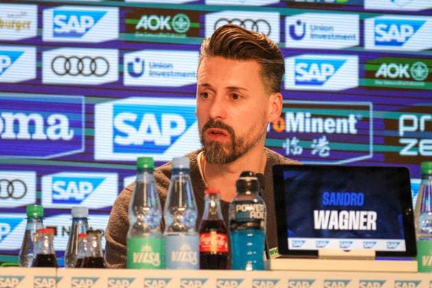 Germany 1 Bundesliga 2025 26, 12 Matchday TSG Hoffenheim vs FC Augsburg, PreZero Arena Sinsheim Sandro Wagner Coach, FC Augsburg Sinsheim PreZero Arena Baden Württemberg Germany Copyright: xBenedictxChristx
