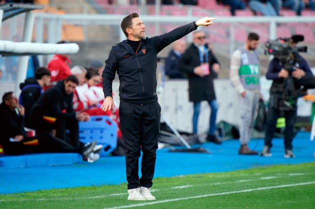 CALCIO - Serie A - US Lecce vs Torino FC coach Eusebio Di Francesco of US Lecce during US Lecce vs Torino FC, Italian soccer Serie A match in Lecce, Italy, November 30 2025 Lecce Italy  Copyright: xIPAxSport ABACAx