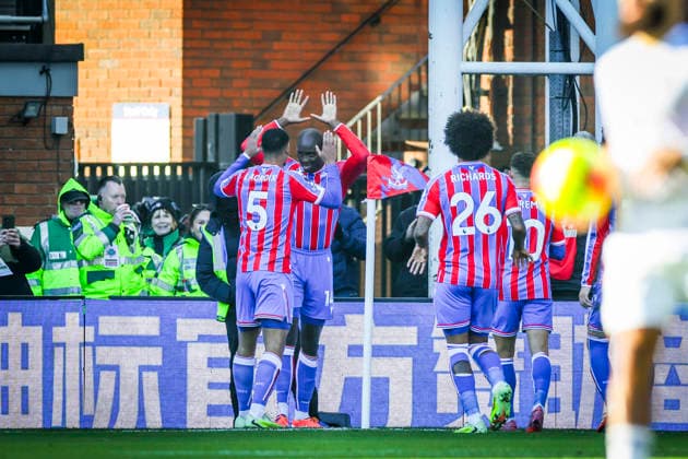 Crystal Palace v Manchester United, ManU Premier League Crystal Palace forward Jean-Philippe Mateta (14) scores a GOAL 1-0 and celebrates penalty during the Crystal Palace v Manchester United Premier League match at Selhurst Park, London, England on 30 November 2025 Credit: Phil Duncan Every Second Media Editorial use only. All images are copyright Every Second Media Limited. No images may be reproduced without prior permission. All rights reserved. Premier League and Football League images are subject to licensing agreements with Football DataCo Limited. see https: www.football-dataco.com Copyright: xIMAGO EveryxSecondxMediax ESM-1685-0007 PhilxDuncanx xEveryxSecondxMediax