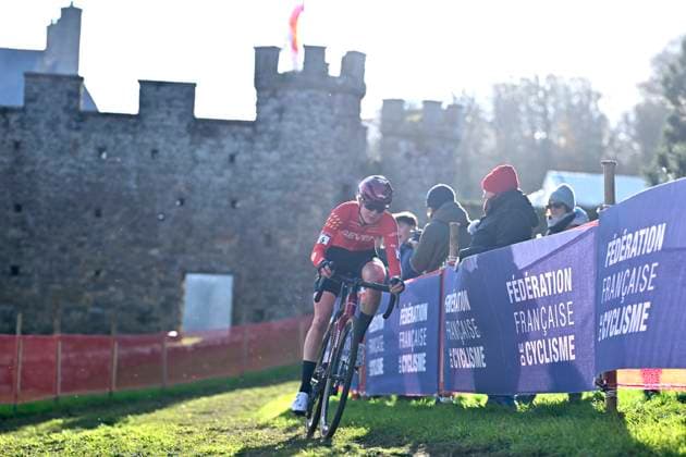 UCI Cyclocross World Cup 2025-2026 Flamanville FLAMANVILLE, FRANCE - NOVEMBER 30 : Van Alphen Aniek (NED) of Seven Racing during the 2nd leg of the Flamanville UCI Cyclocross World Cup 2025-2026 a cyclocross race for Women Elite on November 30, 2025 in Flamanville, France, 30 11 2025 ( Flamanville France  Copyright: xBcex