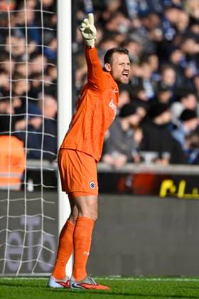 Club Brugge v Royal Antwerp FC - Jupiler Pro League BRUGGE, BELGIUM - NOVEMBER 30 : Mignolet Simon goalkeeper of Club Brugge issues instructions during the Jupiler Pro League match between Club Brugge and Royal Antwerp FC on November 30, 2025 in Brugge, Belgium, 30 11 2025 Brugge Belgium  Copyright: xNicoxVereeckenx