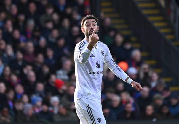 Crystal Palace v Manchester United, ManU Premier League Bruno Fernandes of Manchester United during the Premier League match at Selhurst Park, London 30 11 2025 UK Newspapers OUT Copyright: xNigelxBramleyx FIL-22576-0052