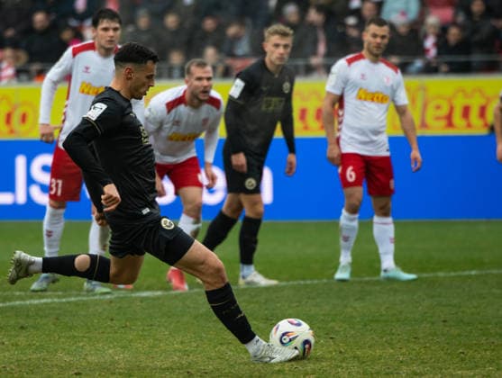 Germany Soccer, 3 Liga 2025 26, 16 Matchday SSV Jahn Regensburg vs FC Hansa Rostock Jahnstadion Regensburg Penalty kick by Kenan Fatkic FC Hansa Rostock Copyright: xChristopherxRupprechtx