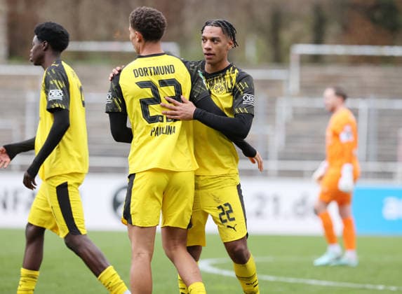 Sunday 30 11 2025, Season 2025 26, Regionalliga West, Matchday 17 at Stadion Rote Erde Dortmund, BVB Borussia Dortmund II SC Wiedenbrück, Dortmund goal celebration to 2 1 Jordi Leander Paulina BVB II and Filippo Calixte Mane BVB II , f l
