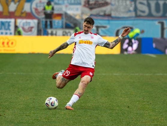 Germany Soccer, 3 Liga 2025 26, 16 Matchday SSV Jahn Regensburg vs FC Hansa Rostock Jahnstadion Regensburg Adrian Fein SSV Jahn Regensburg, 29 Copyright: xChristopherxRupprechtx