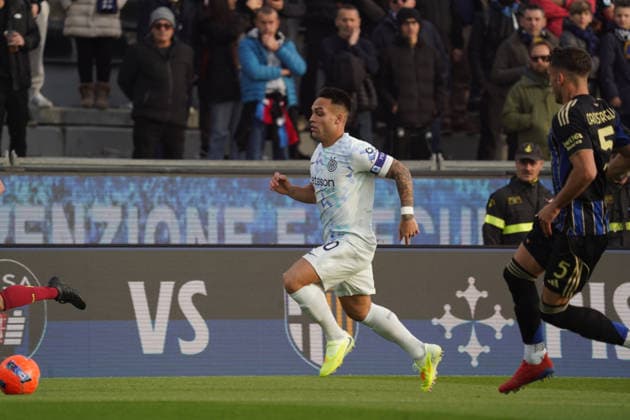 Inter s captain Lautaro Martinez....During the Serie A soccer match between Pisa and Inter at the Cetilar Arena Romeo Anconetani Stadium in Pisa; Center West Italy; saturday November 30; 2025 ; Soccer  Copyright: xAlessandroxLaxRoccax xLaPressex