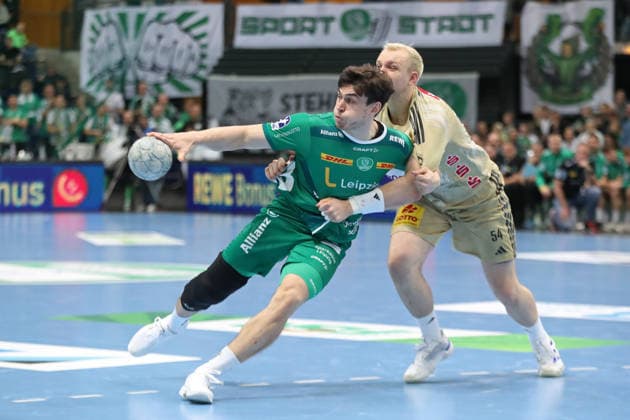 Handball DAIKIN HBL, SC DHfK Leipzig TSV Hannover Burgdorf 30 11 2025 Matej Klima 13, SC DHfK Leipzig vs Justus Fischer 54, Hannover Burgdorf Handball, DAIKIN HBL, 1 Bundesliga, Season 2025 2026, Matchday 14 SC DHfK Leipzig vs TSV Hannover Burgdorf on 30 11 2025 at Quarterback Immobilien Arena Leipzig Copyright: xBEAUTIFULxSPORTS JanxKaeferx
