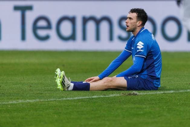 Sergio Lopez SV Darmstadt 98 injured, SV Elversberg vs SV Darmstadt 96, Football, 2 Bundesliga, Matchday 14, Season 2025 2026, 30 11 2025 DFB regulations prohibit any use of photographs as image sequences and or quasi video SV Elversberg vs SV Darmstadt 96, Football, 2 Bundesliga, Matchday 14, Season 2025 2026, 30 11 2025 Copyright: xEibner-Pressefoto AlexanderxNeisx EP_ANS