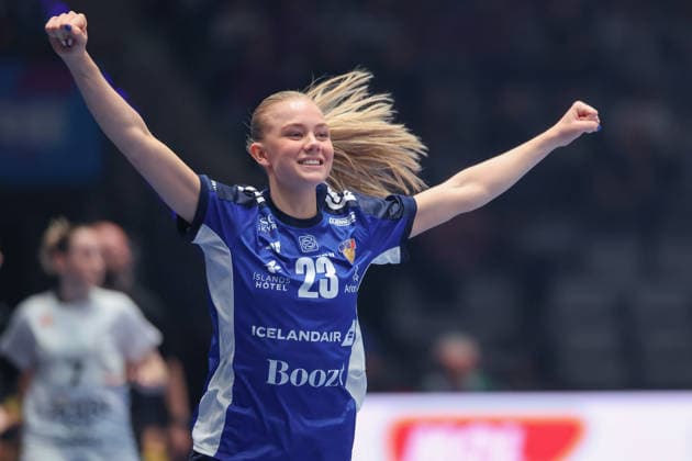 Iceland Uruguay, IHF Womens Handball World Championship Dana Björg Gudmundsdottir Iceland, 23 celebrates after scoring a goal during the Womens Handball World Championship preliminary round match between Iceland and Uruguay on November 30, 2025 at the Porsche Arena in Stuttgart , Stuttgart Baden Württemberg Germany Porsche Arena