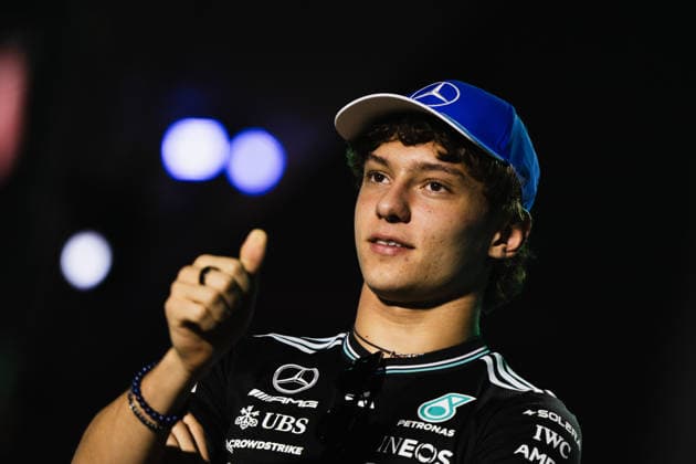 November 30, 2025, Doha, Doha, Qatar: ANDREA KIMI ANTONELLI (12, Italian F1 Driver, Mercedes Formula 1 Team) during the drivers parade on the fan stage on race day (Sunday) at the Formula 1 Qatar Airways Qatar Grand Prix 2025 at the Lusail International Circuit in Doha Doha Qatar - ZUMAr193 20251130_zsp_r193_051 Copyright: xSaraxRuffonix