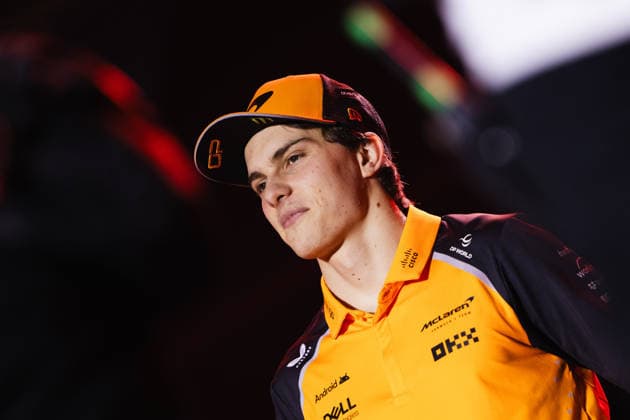 November 30, 2025, Doha, Doha, Qatar: OSCAR PIASTRI (81, Australian F1 Driver, McLaren Racing F1 Team) during the drivers parade on the fan stage on race day (Sunday) at the Formula 1 Qatar Airways Qatar Grand Prix 2025 at the Lusail International Circuit in Doha Doha Qatar - ZUMAr193 20251130_zsp_r193_061 Copyright: xSaraxRuffonix