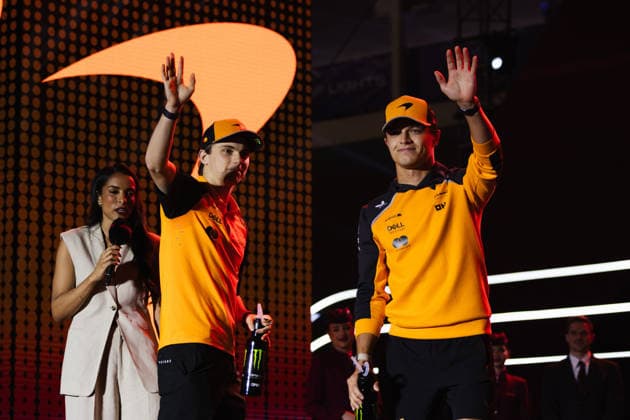 November 30, 2025, Doha, Doha, Qatar: LANDO NORRIS (4, British F1 Driver, McLaren Racing Formula 1 Team) and OSCAR PIASTRI (81, Australian F1 Driver, McLaren Racing F1 Team) during the drivers parade on the fan stage on race day (Sunday) at the Formula 1 Qatar Airways Qatar Grand Prix 2025 at the Lusail International Circuit in Doha Doha Qatar - ZUMAr193 20251130_zsp_r193_063 Copyright: xSaraxRuffonix