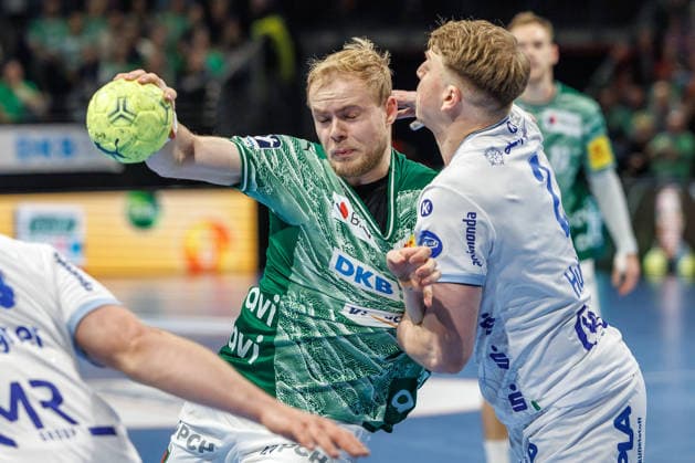 Handball Bundesliga, Füchse Berlin TBV Lemgo Lippe, Matchday 14, Max Schmeling Halle Matthes Langhoff Füchse Berlin fights for the ball with Lukas Hutecek Füchse Berlin TBV Lemgo Lippe 5350855