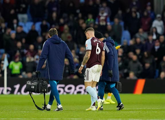 Birmingham, England, 30th November 2025. Ross Barkley of Aston Villa goes off inured after coming on as a substitute during the Aston Villa vs Wolverhampton Wanderers Premier League match at Villa Park, Birmingham. Picture credit should read: Andrew Yates Sportimage EDITORIAL USE ONLY. No use with unauthorised audio, video, data, fixture lists, club league logos or live services. Online in-match use limited to 120 images, no video emulation. No use in betting, games or single club league player publications. SPI_041_AY_Villa_Wolves SPI-4336-0041