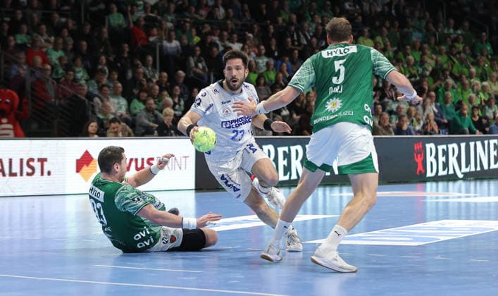 Mijajlo Marsenic, Tim Suton on the ball, Max Darj duel Game scene Action Sport Handball HBL Bundesliga Men 14 Matchday Season 2025 2026 30 11 2025 Füchse Berlin vs TBV Lemgo Lippe