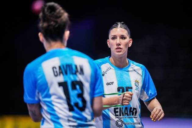 ROTTERDAM , 30-11-2025 , Rotterdam Ahoy , Womens World Championship, WM, Weltmeisterschaft Handball 2025 , match between Austria and Argentina , picture shows Argentina player Micaela Joana Casasola Austria - Argentina (women)  x32274679x Copyright: