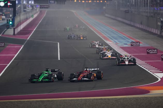 F1 - QATAR GRAND PRIX 2025 16 LECLERC Charles (mco), Scuderia Ferrari SF-25, action 27 HULKENBERG Nico (ger), Stake F1 Team Kick C45, action during the 2025 Formula 1 Qatar Grand Prix, 23th round of the 2025 FIA Formula One World Championship, WM, Weltmeisterschaft from November 28 to 30, 2025 on the Lusail International Circuit, in Lusail, Qatar - Copyright: xEricxAlonsox