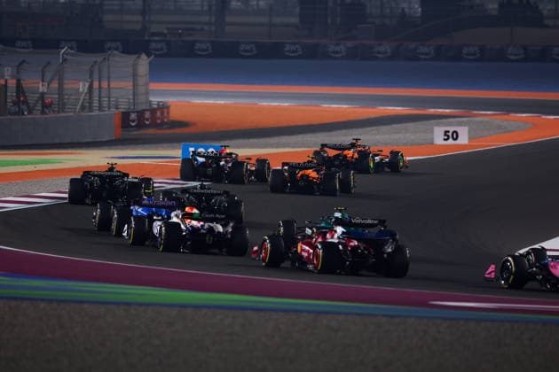 F1 - QATAR GRAND PRIX 2025 Start 81 PIASTRI Oscar (aus), McLaren F1 Team MCL39, action 04 NORRIS Lando (gbr), McLaren F1 Team MCL39, action during the 2025 Formula 1 Qatar Grand Prix, 23th round of the 2025 FIA Formula One World Championship, WM, Weltmeisterschaft from November 28 to 30, 2025 on the Lusail International Circuit, in Lusail, Qatar - Copyright: xEricxAlonsox