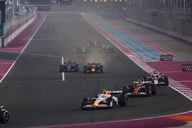 F1 - QATAR GRAND PRIX 2025 22 TSUNODA Yuki (jap), Red Bull Racing RB21, action 23 ALBON Alexander (tha), Williams Racing FW47, action during the 2025 Formula 1 Qatar Grand Prix, 23th round of the 2025 FIA Formula One World Championship, WM, Weltmeisterschaft from November 28 to 30, 2025 on the Lusail International Circuit, in Lusail, Qatar - Copyright: xEricxAlonsox