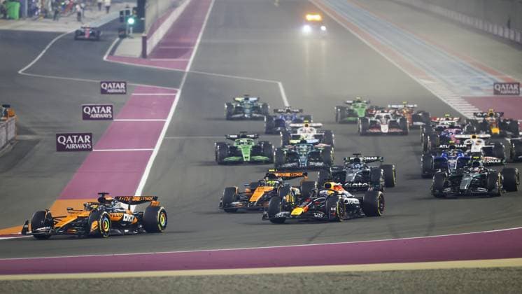 DOHA - Max Verstappen (Red Bull Racing) in action during the start of the Qatar Grand Prix at the Lusail International Circuit. ANP SANDER KONING xVIxANPxSportx xxANPxIVx 543487783 originalFilename: 543487783.jpg